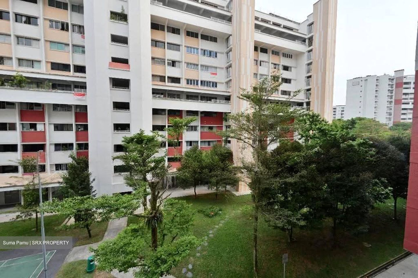 Blk 556 Jurong West Street 42 (Jurong West), HDB Executive #622197921